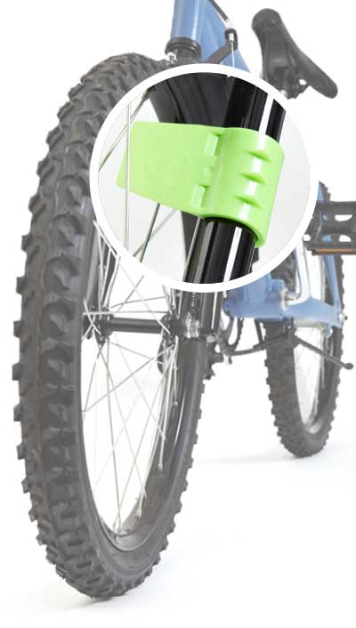 Spokester clips on to the front bike fork