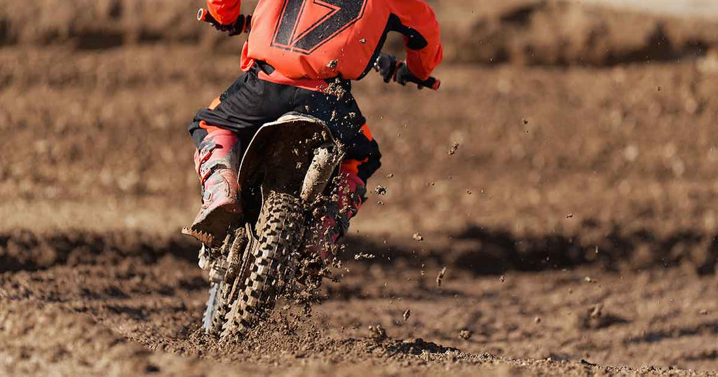 How to Safely Get Your Children Into Dirt Biking – Spokester